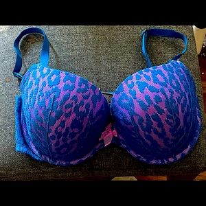 Victoria secret bra. Only wore once!